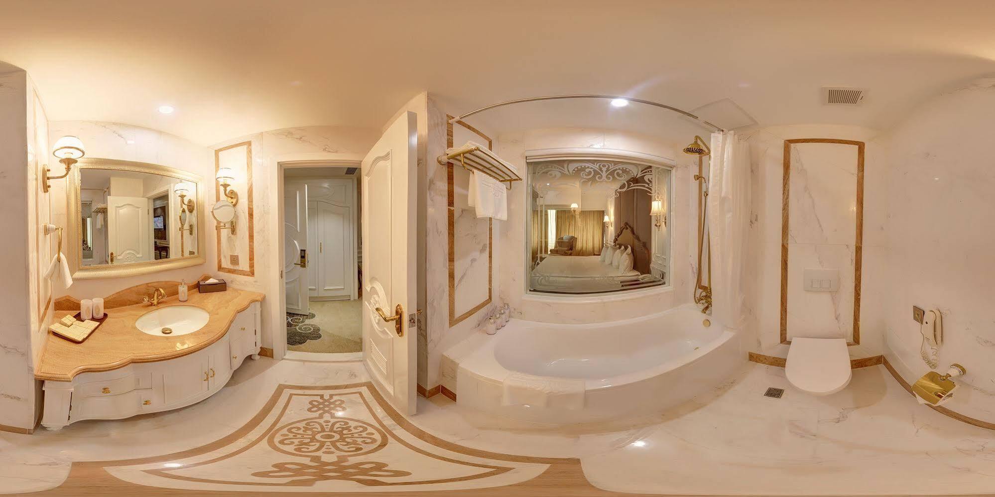 Bishrelt Hotel Ulaanbaatar Ngoại thất bức ảnh