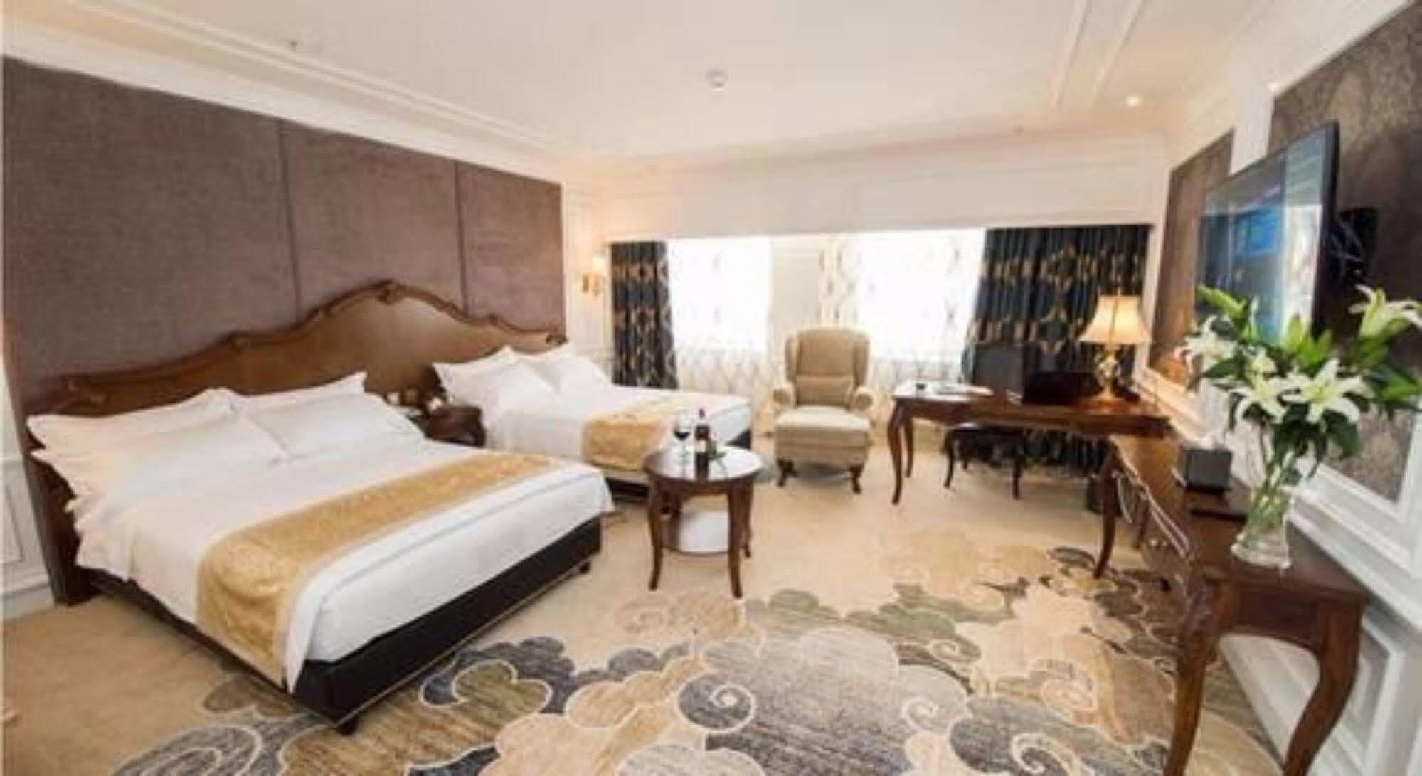 Bishrelt Hotel Ulaanbaatar Ngoại thất bức ảnh